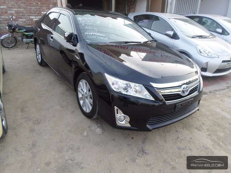 Toyota Camry 2012 for Sale in Lahore Image-1