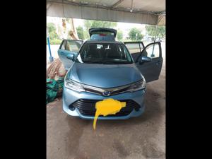 Toyota Corolla Fielder Hybrid G 2017 for Sale in Nowshera