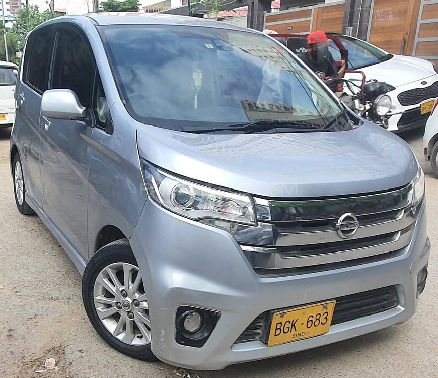 nissan-dayz-highway-star-2014-for-sale-in-karachi-pakwheels