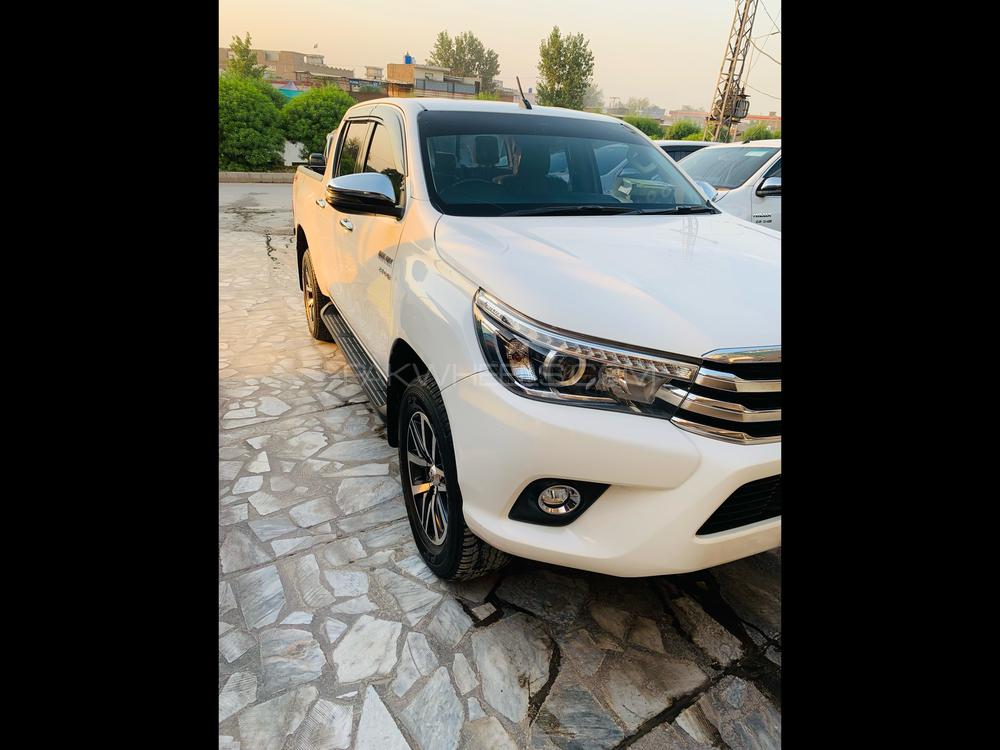 Toyota Hilux 2019 for Sale in Peshawar Image-1