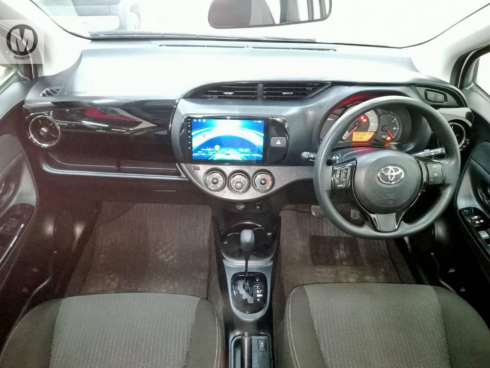 Toyota Vitz F 1.0 2020 for sale in Karachi | PakWheels