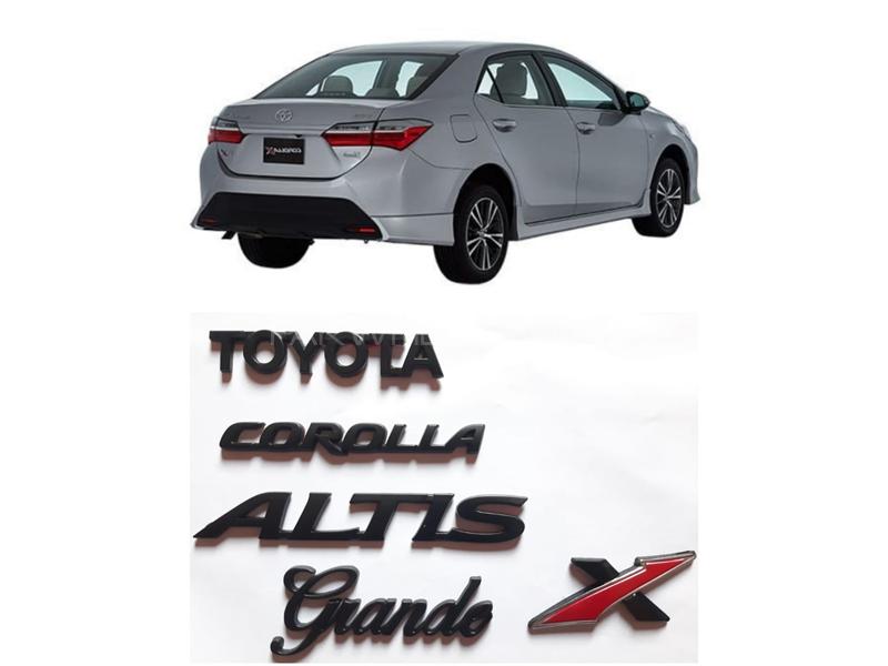 Toyota Corolla Altis Grande Mat Black Logo Pack 5pcs  Image-1