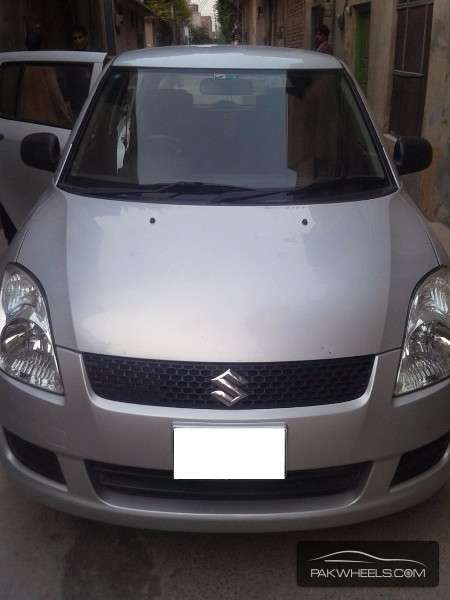 Suzuki Swift 2011 for Sale in Faisalabad Image-1