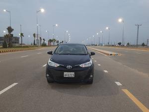 Toyota Yaris ATIV CVT 1.3 2021 for Sale in Bahawalpur