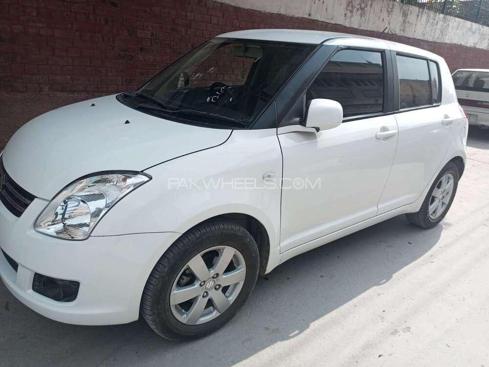 Suzuki Swift DLX Automatic 1.3 Navigation 2021 for sale in Islamabad ...