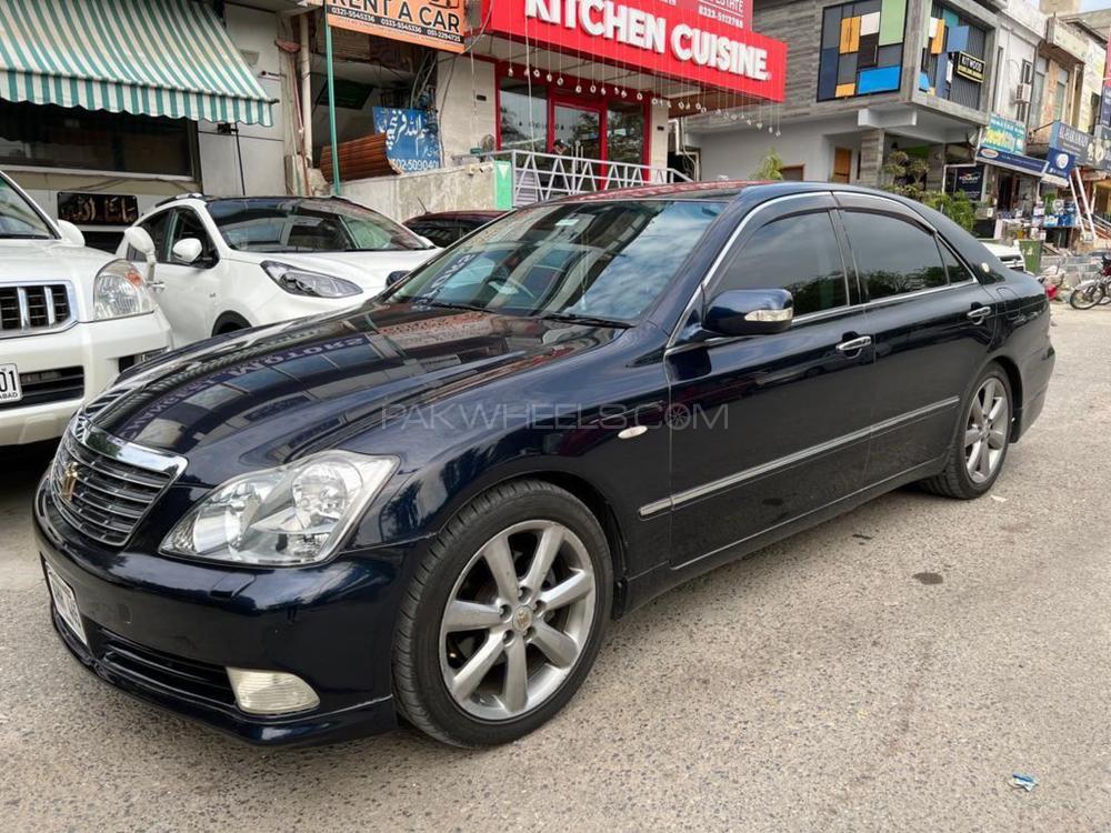 Toyota Crown Royal Saloon G 2004 for sale in Islamabad | PakWheels