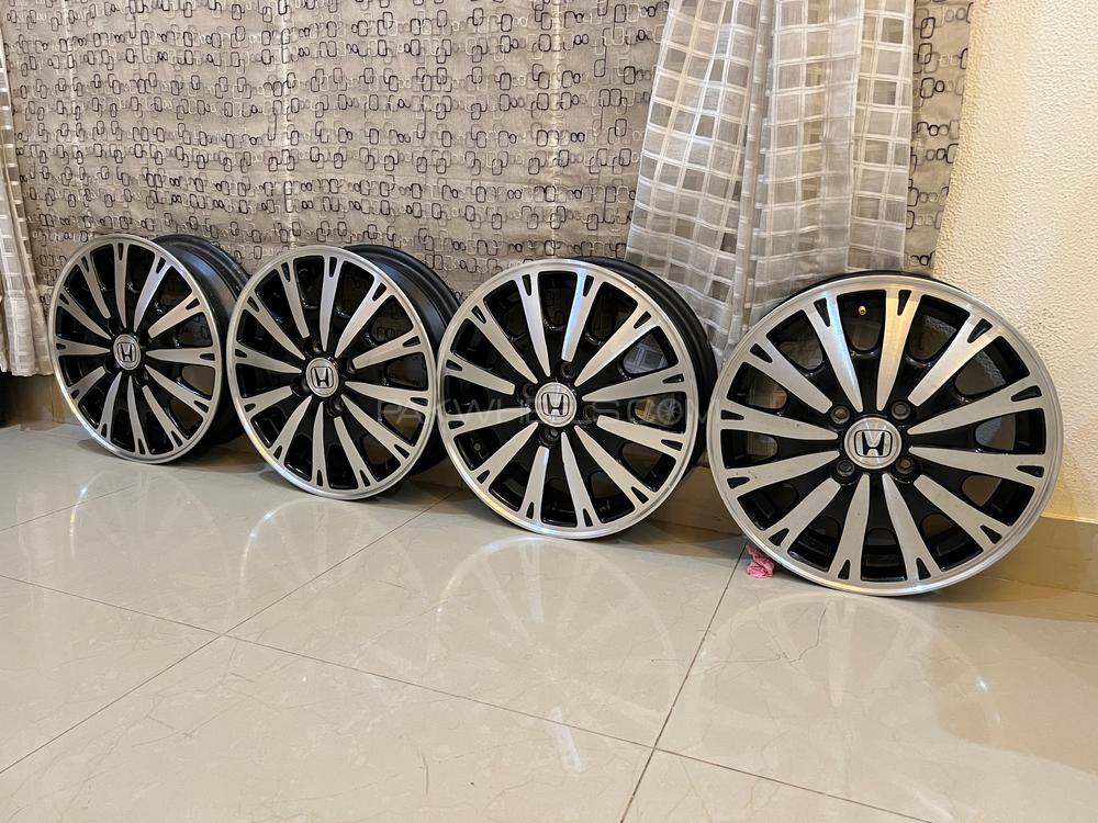 Buy Honda genuine alloy rims 15inch best for Honda city in Karachi