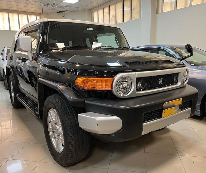 Toyota Fj Cruiser Automatic 2011 for sale in Faisalabad PakWheels