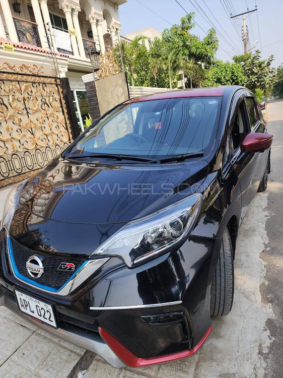 Nissan Note 2018 for Sale in Lahore Image-1