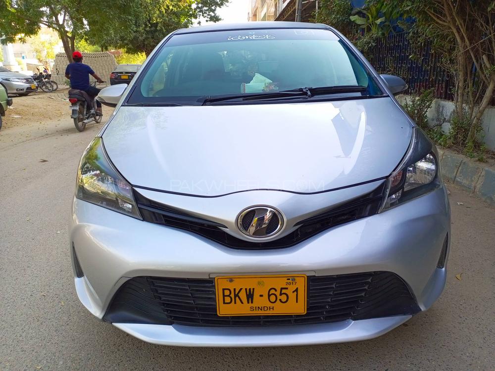 Toyota Vitz 2014 for Sale in Karachi Image-1