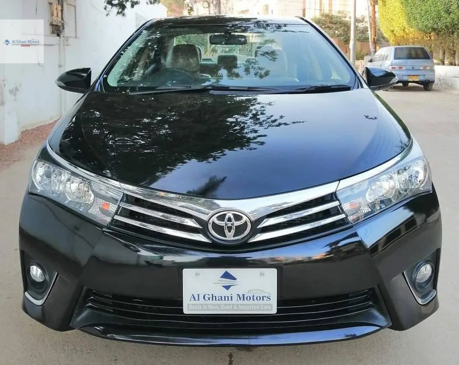 Toyota Corolla 2016 for Sale in Karachi Image-1