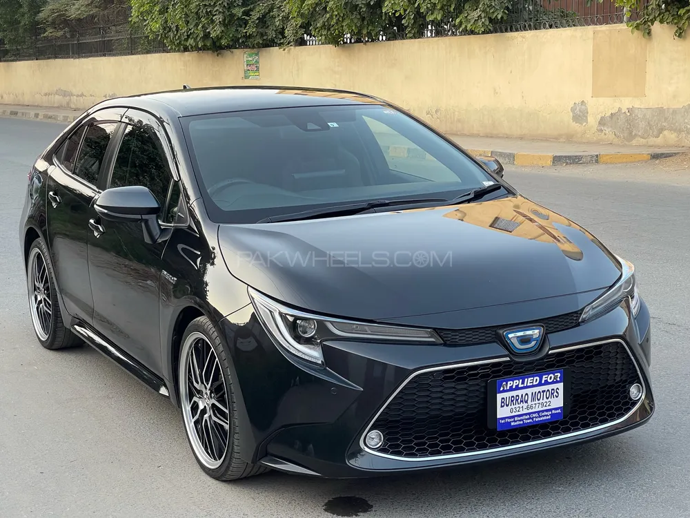 Toyota Corolla 2019 for Sale in Faisalabad Image-1