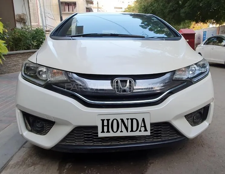 Honda Fit 2013 for Sale in Faisalabad Image-1