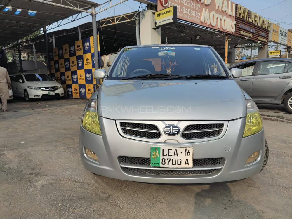 FAW V2 2016 for Sale in Lahore FAW V2 2016 for Sale in Lahore Image-2