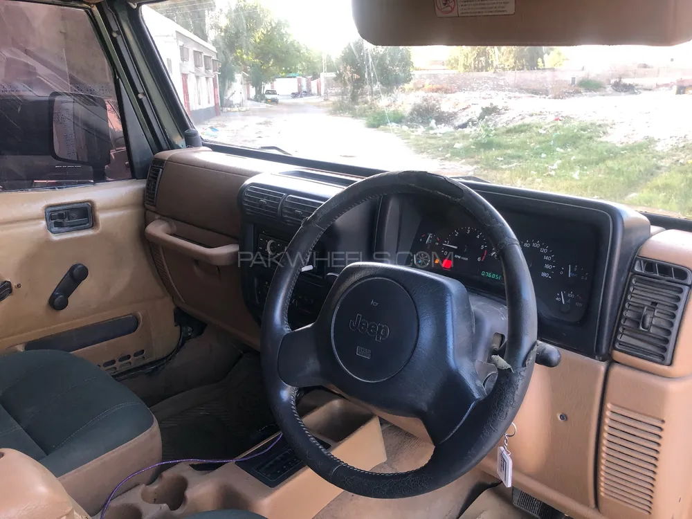 جیپ رینگلر 2002 for Sale in حیدرآباد جیپ رینگلر 2002 for Sale in حیدرآباد Image-17