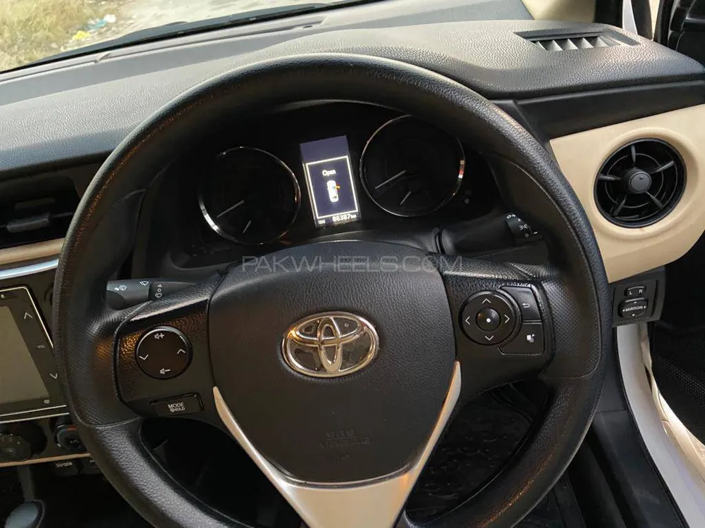 Toyota Corolla 2018 for Sale in Bhakkar Image-1