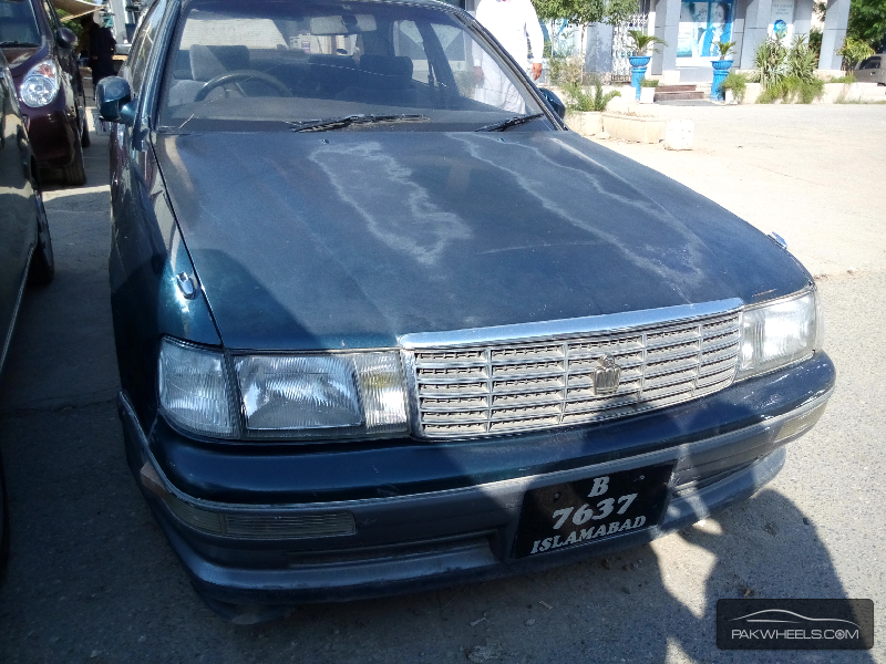 Toyota Crown 1986 for Sale in Islamabad Image-1