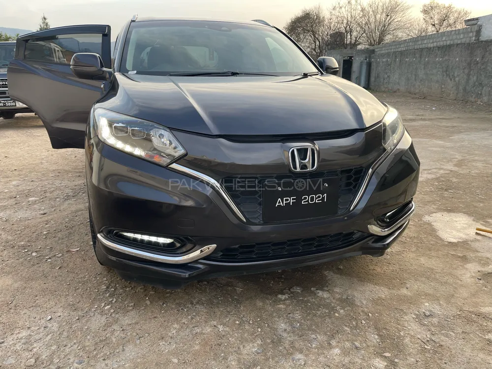 Honda Vezel 2016 for Sale in Attock Image-1