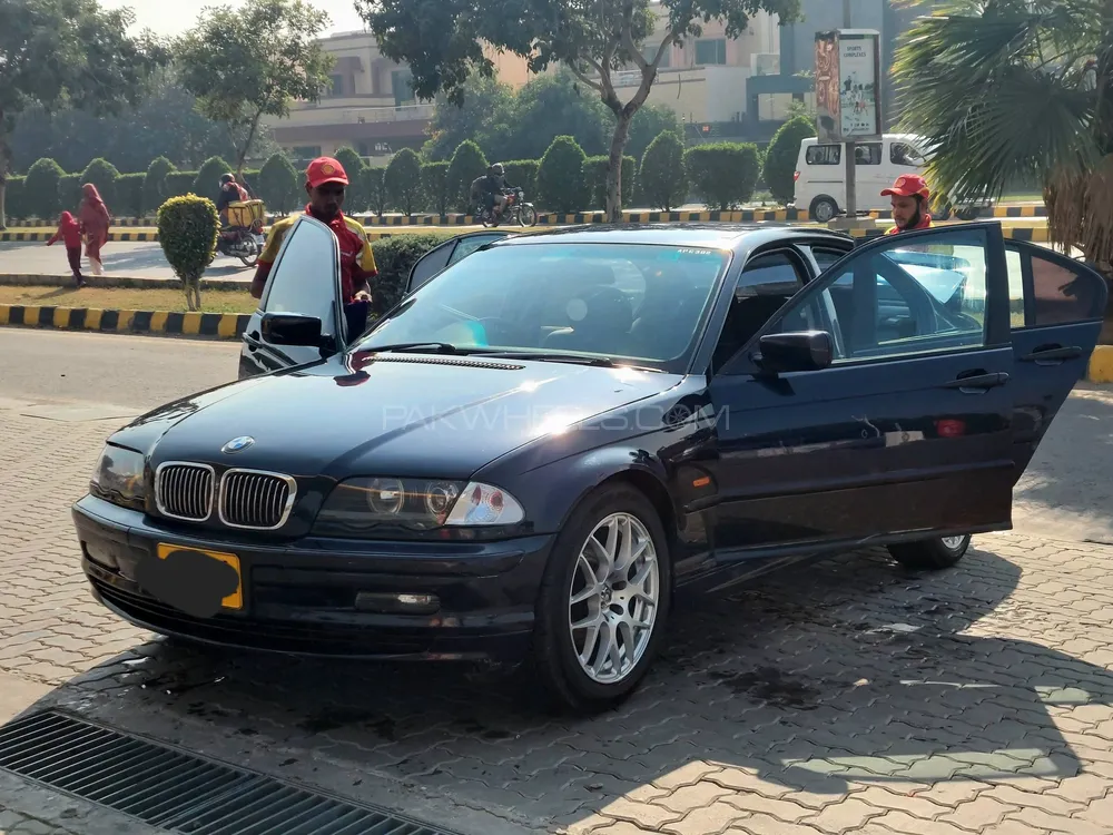 BMW 3 Series 2001 for Sale in Lahore Image-1