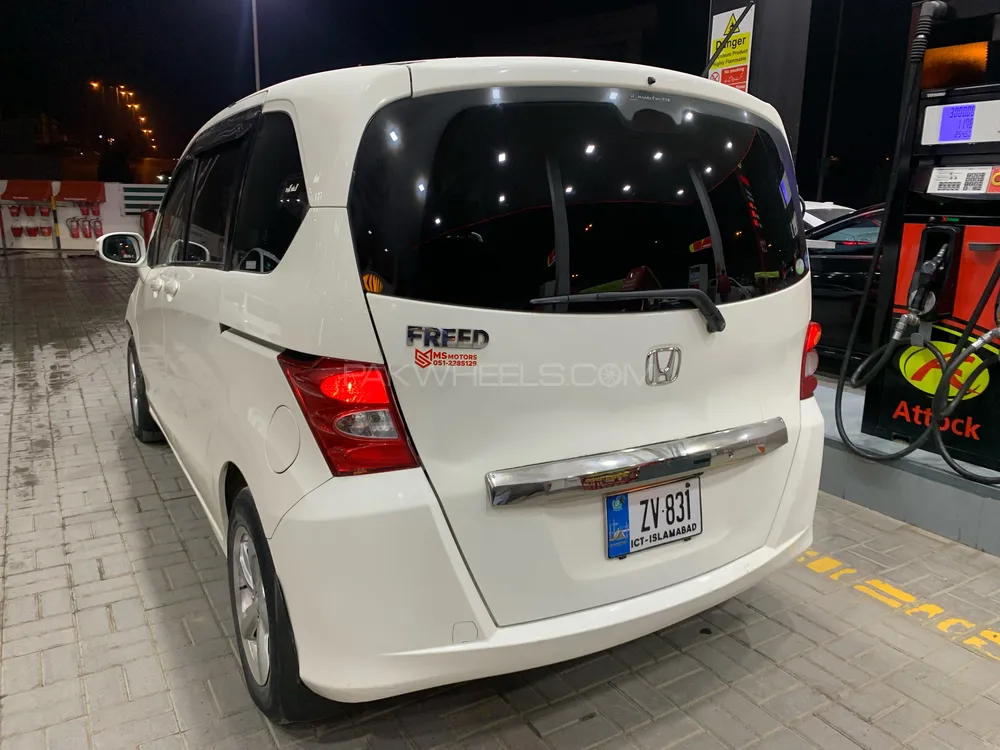 Honda Freed 2013 for Sale in Islamabad Image-1