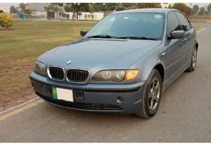 BMW 3 Series 318i 2011 for Sale