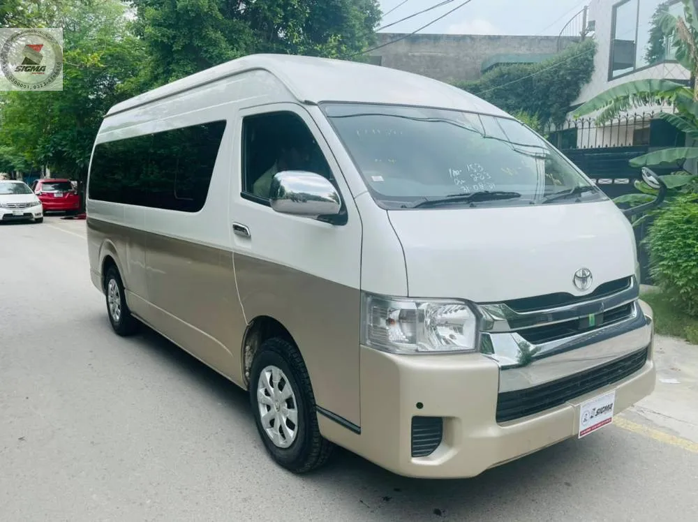 Toyota Hiace 2018 for Sale in Lahore Image-1