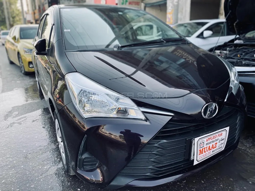 Toyota Vitz 2018 for Sale in Lahore Image-1