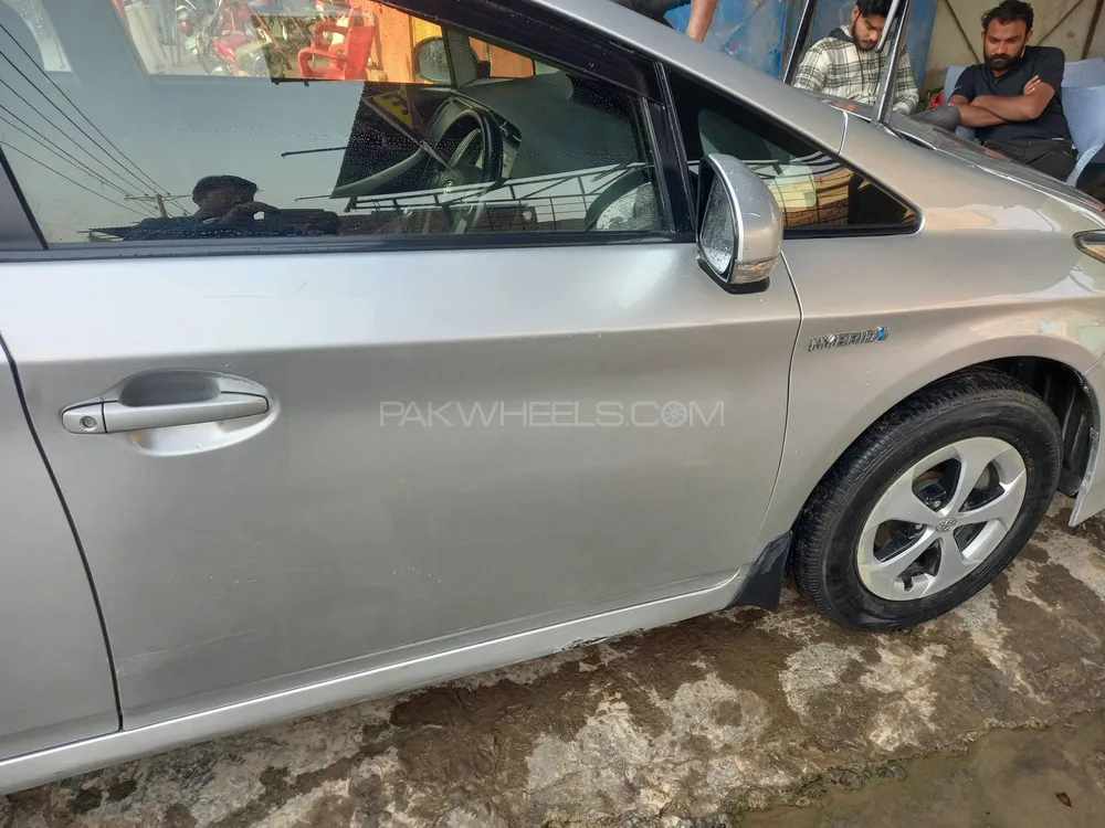 Toyota Prius 2013 for Sale in Faisalabad Image-1