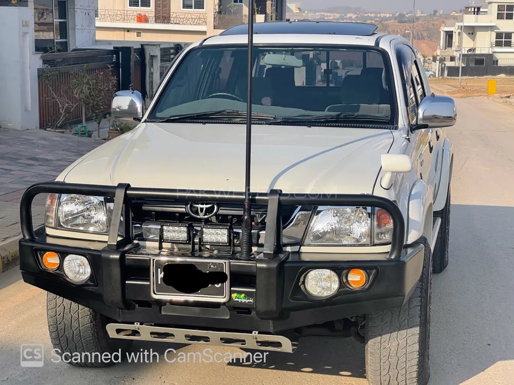 Toyota Hilux 2003 for Sale in Islamabad Image-1