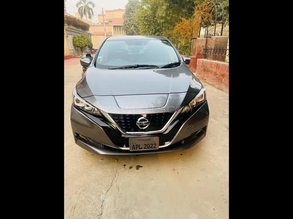 Nissan Leaf 2018 for Sale in Faisalabad Image-1