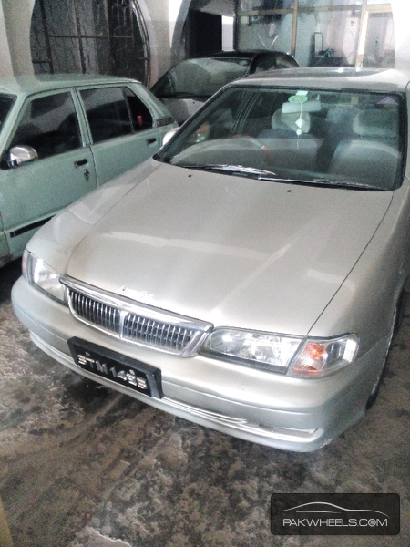 Nissan Sunny 2002 for Sale in Peshawar Image-1