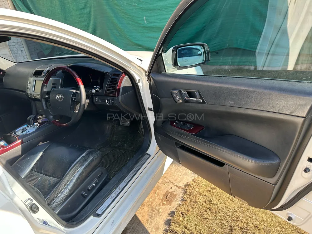 Toyota Mark X 2005 for Sale in Peshawar Toyota Mark X 2005 for Sale in Peshawar Image-10