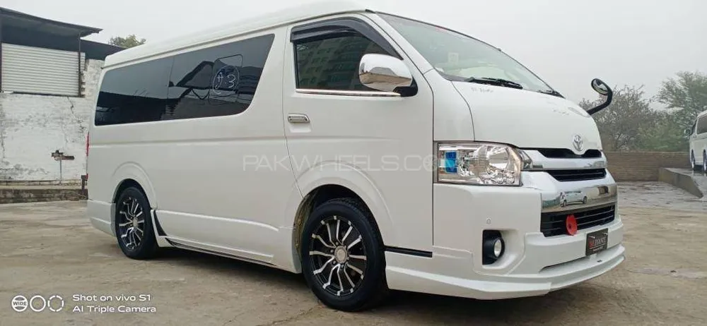 Toyota Hiace 2015 for Sale in Mirpur A.K. Image-1