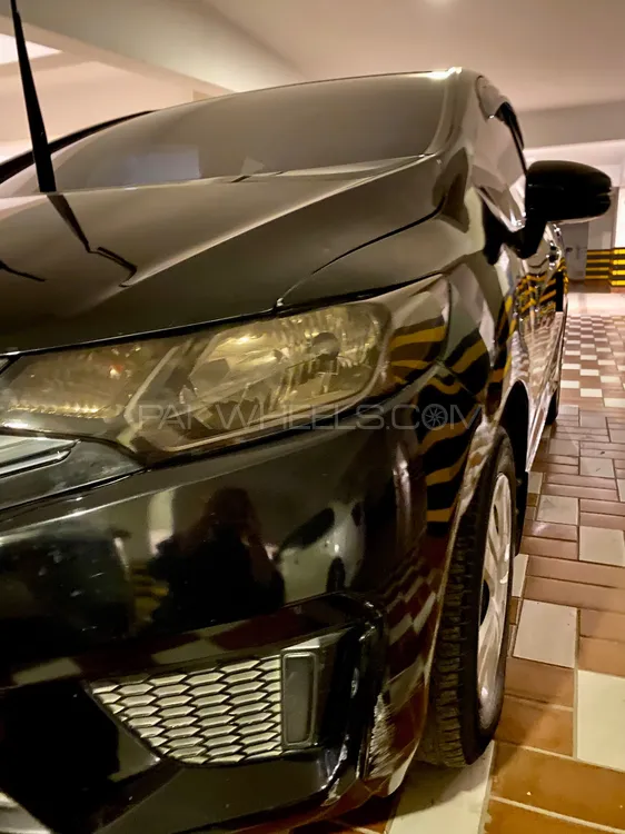 Honda Fit 2014 for Sale in Karachi Image-1