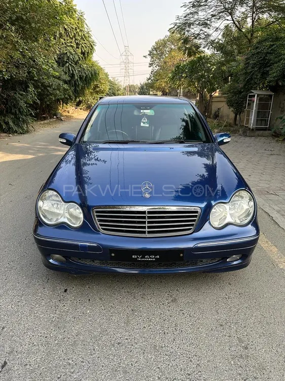 Mercedes Benz C Class 2006 for Sale in Lahore Image-1
