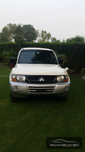 Mitsubishi Pajero 2003 for Sale in Lahore Image-1