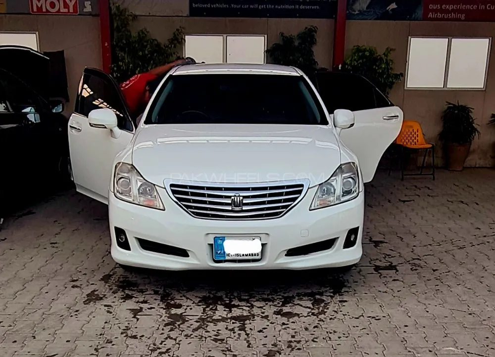 Toyota Crown 2008 for Sale in Islamabad Image-1