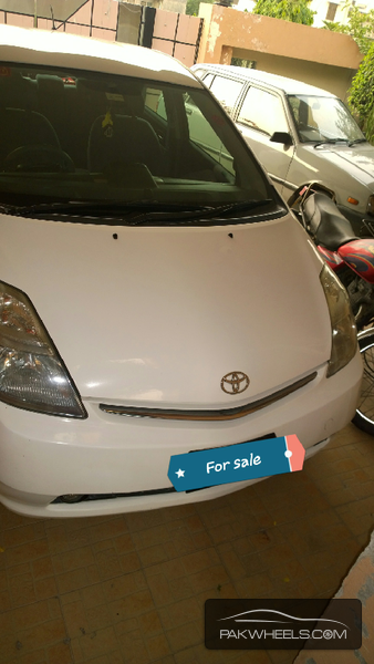 Toyota Prius 2006 for Sale in Lahore Image-1