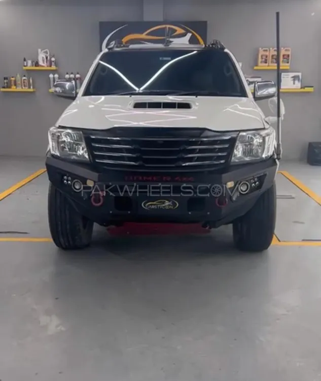 Toyota Hilux 2011 for Sale in Islamabad Image-1