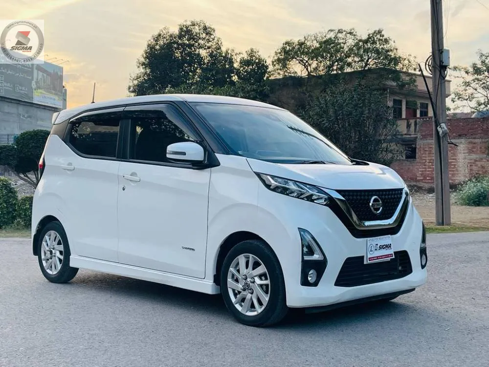 Nissan Dayz Highway Star 2019 for Sale in Lahore Image-1