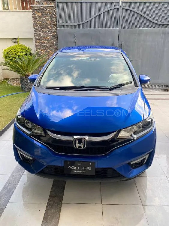Honda Fit 2016 for Sale in Islamabad Image-1