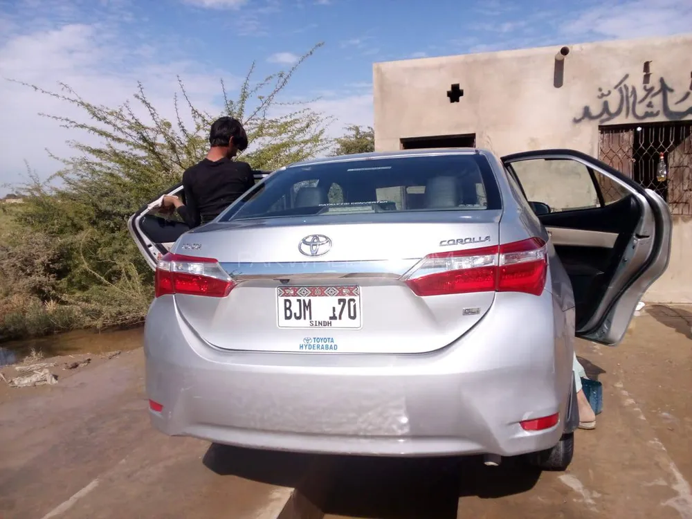 Toyota Corolla 2017 for Sale in Dera murad jamali Image-1