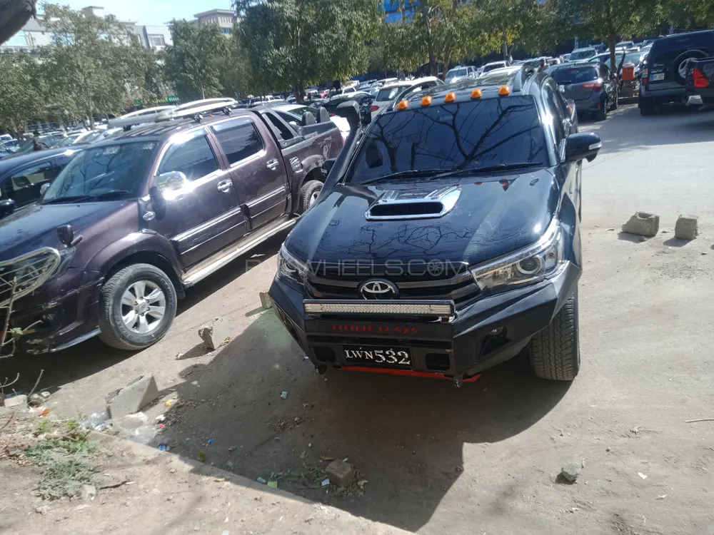 Toyota Hilux 2005 for Sale in Islamabad Image-1