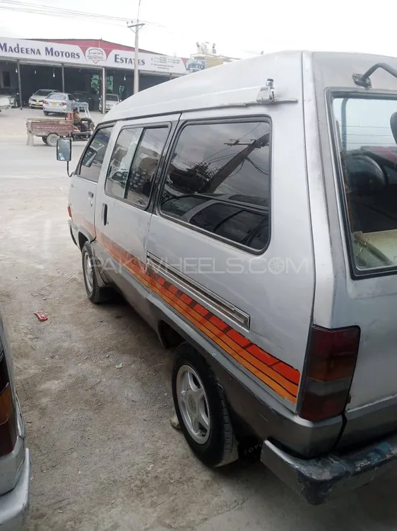 Toyota Town Ace 1986 for Sale in Pishin Image-1