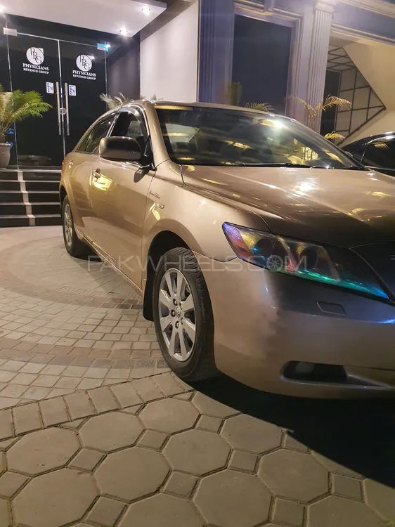 Toyota Camry 2007 for Sale in Lahore Image-1