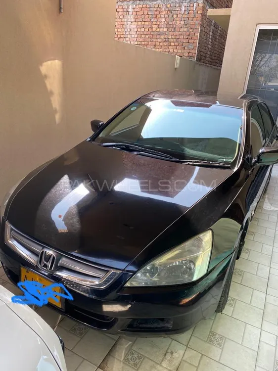 Honda Accord 2005 for Sale in Faisalabad Image-1