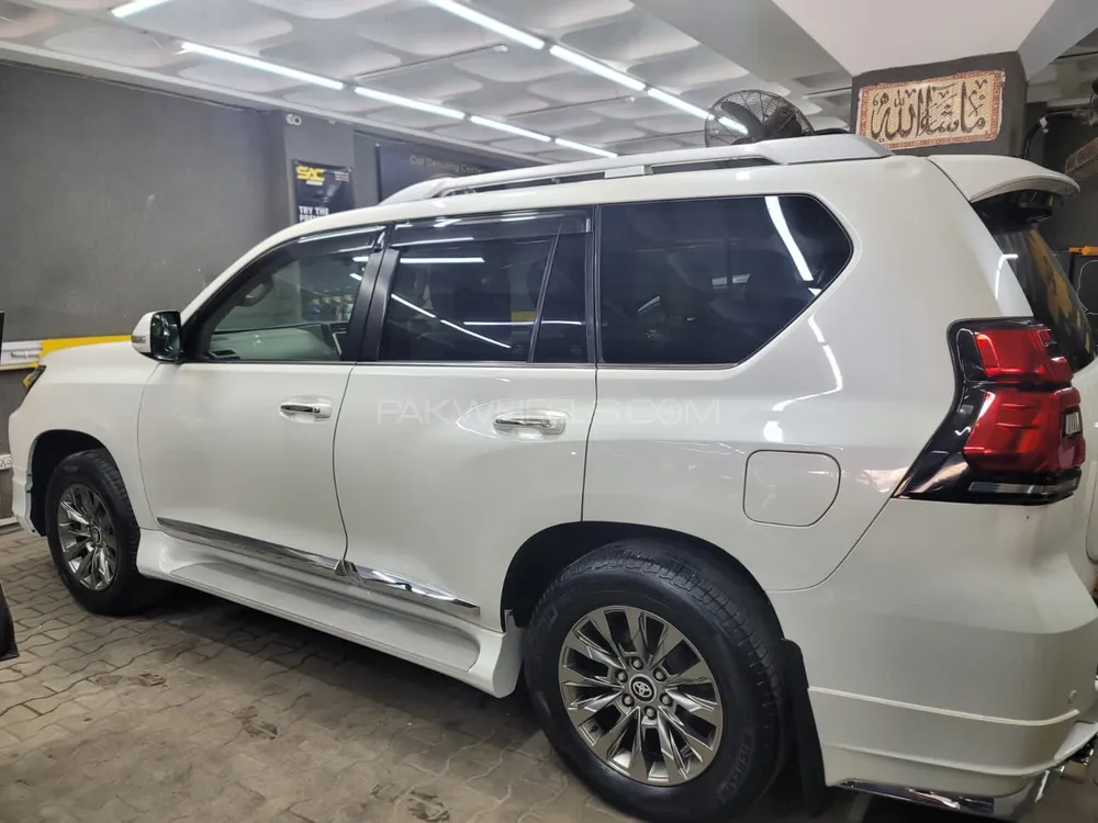 Toyota Prado 2009 for Sale in Karachi Image-1