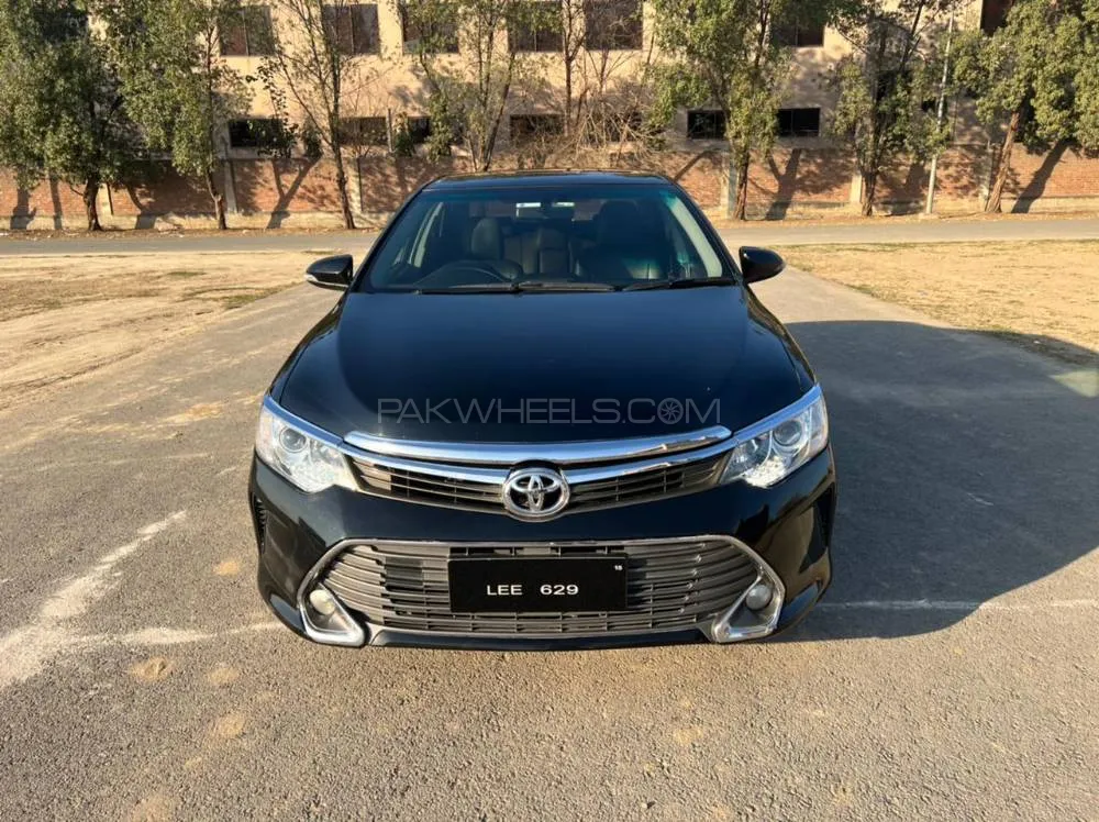 Toyota Camry 2012 for Sale in Lahore Image-1