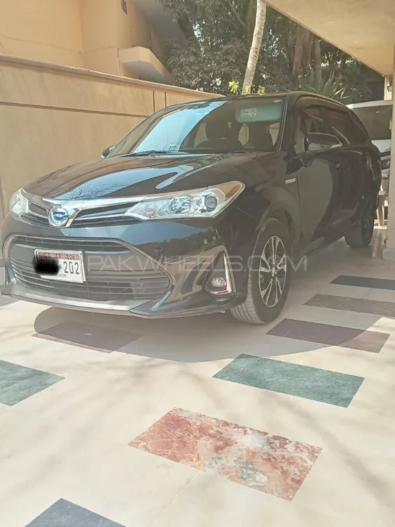 Toyota Corolla Fielder 2018 for Sale in Karachi Image-1