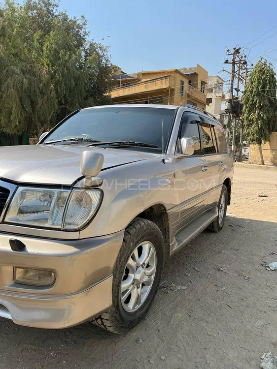 Toyota Land Cruiser 2001 for Sale in Karachi Image-1